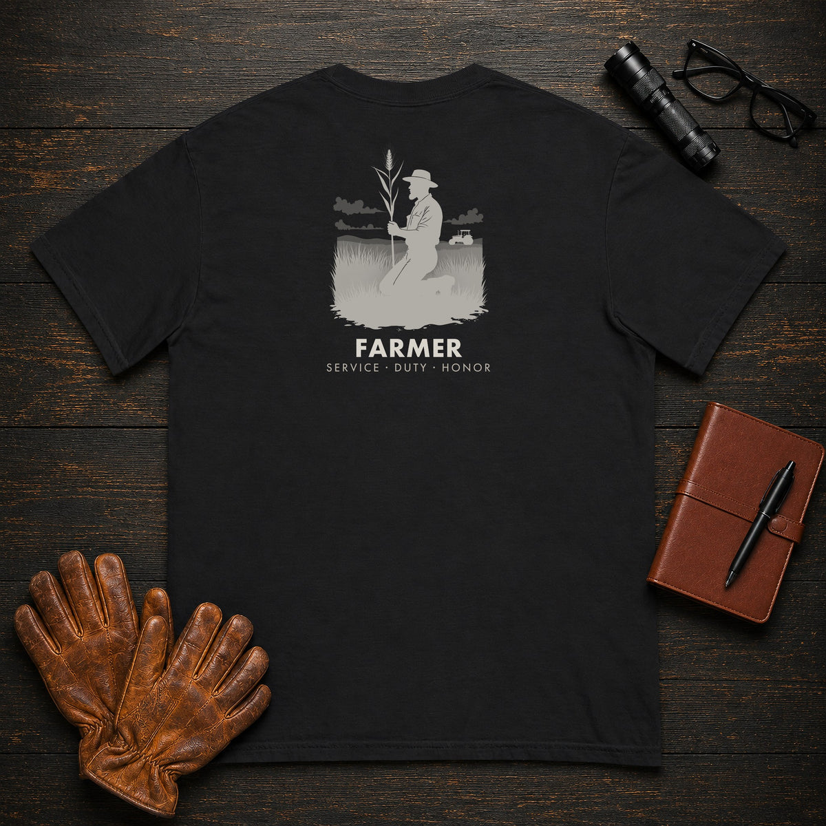 Farmer t-shirt in Black, Examining the Crop (Male)