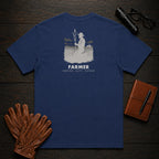Farmer t-shirt in True Navy, Examining the Crop (Male)