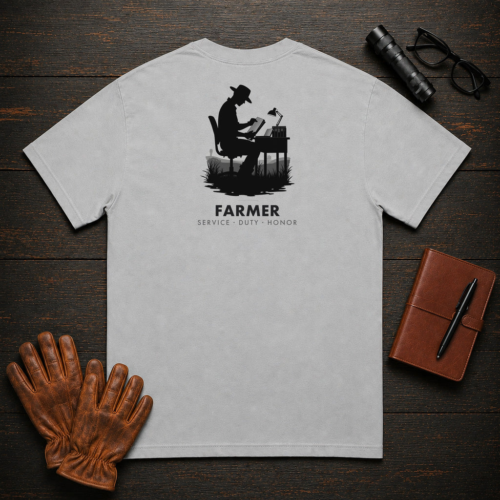 Farmer t-shirt in Granite, Reviewing the Ledger (Male)