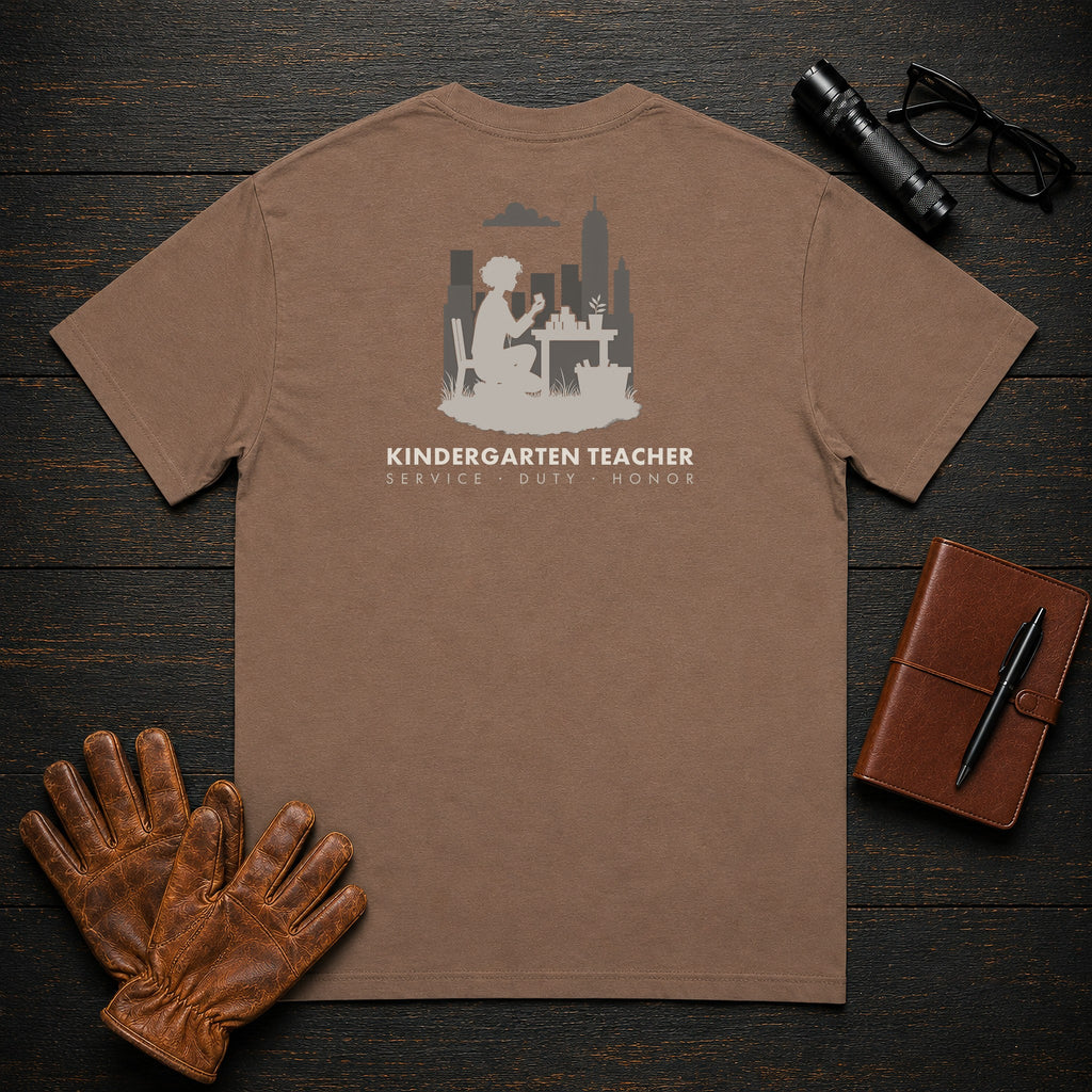 Kindergarten Teacher t-shirt in Espresso, Counting at table (Female)