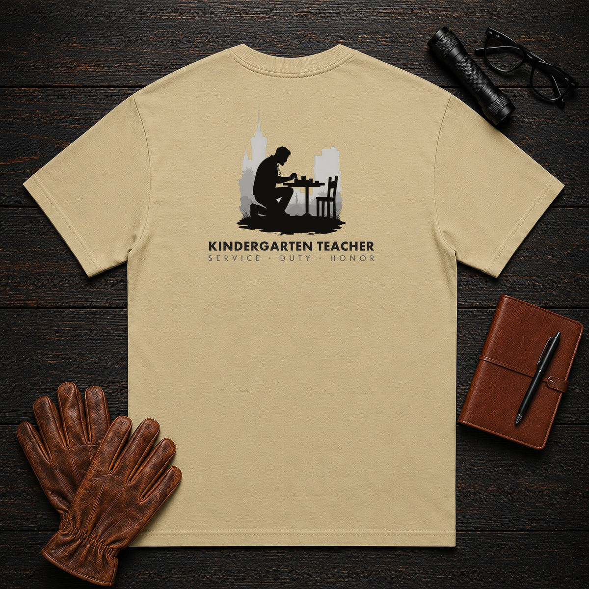 Kindergarten Teacher t-shirt in Khaki, Counting at table (Male)